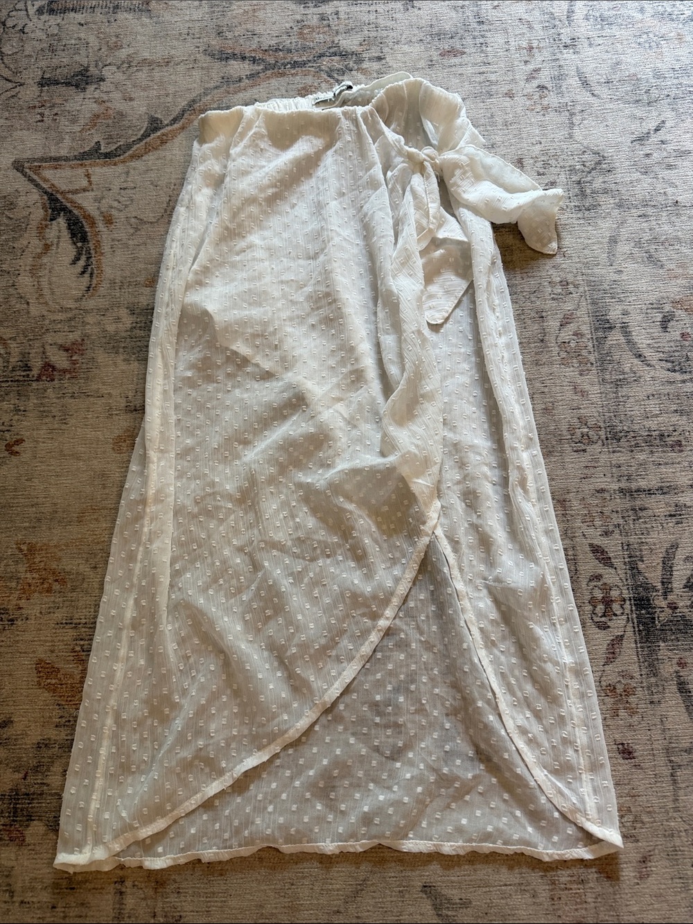Abercrombie White Swiss Dot Wrap Sarong Swim Coverup